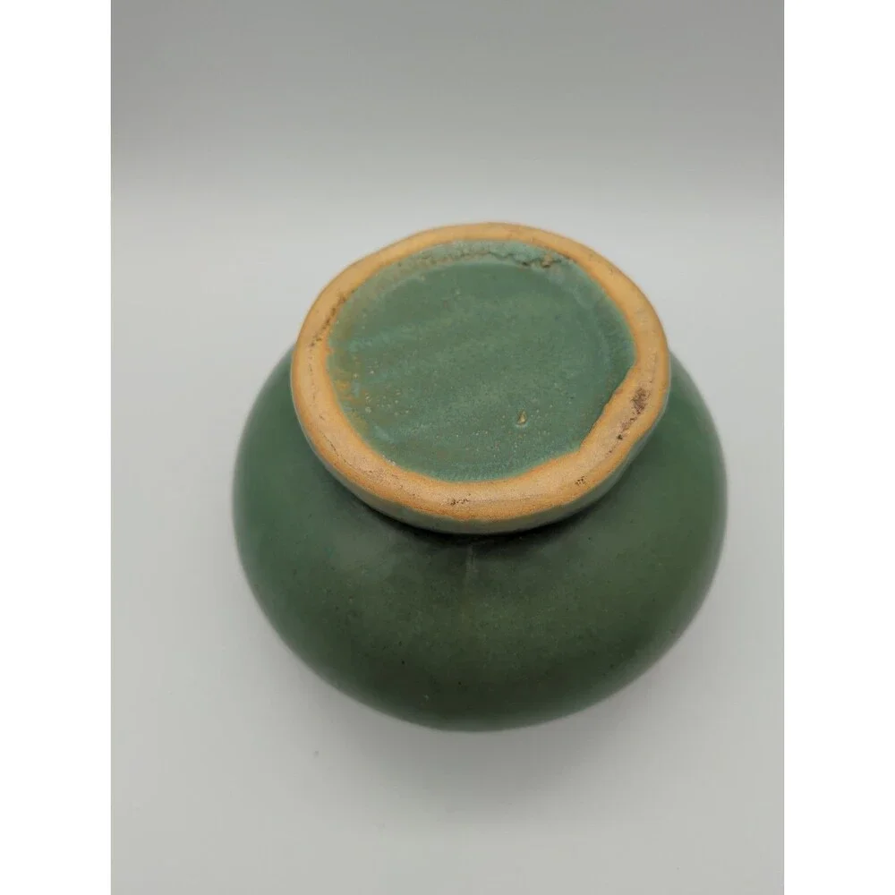 Antique Brush McCoy Art Pottery Bulbous Vase Matte Green Glaze Unmarked